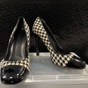 Oh Deer! Black and White Houndstooth Heels